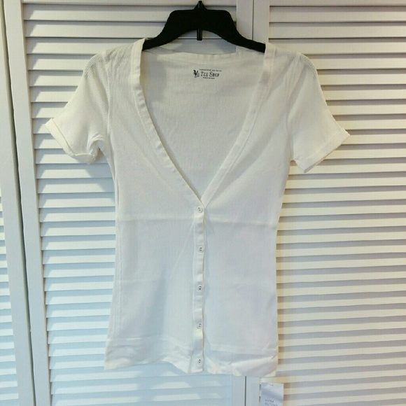 VS short sleeved buttoned top