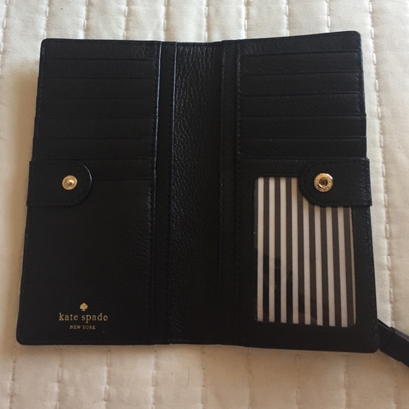 Kate Spade Wallet - Picture 3 of 4