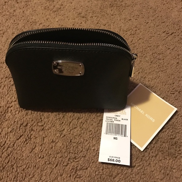 Michael Kors Handbags - MK Leather Travel Makeup Pouch