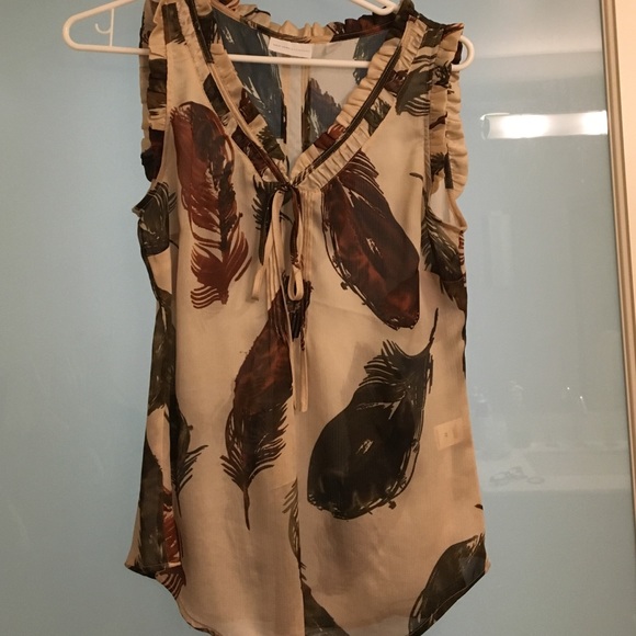 Feather print tank blouse