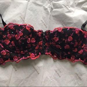 VICTORIA'S SECRET SEXY LITTLE THINGS SEQUINED BRA