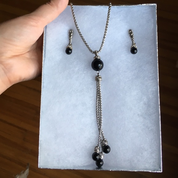 Silver necklace and earring set