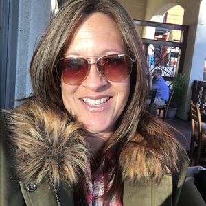 Meet your Posher, Marie