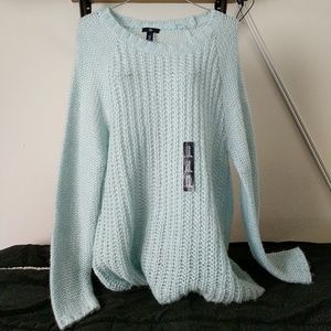 Sweater never worn!!