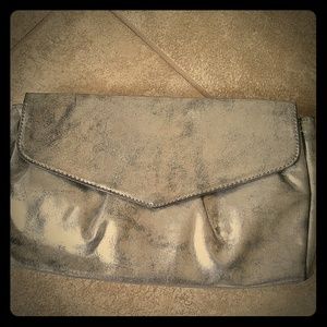 R+J gunmetal clutch