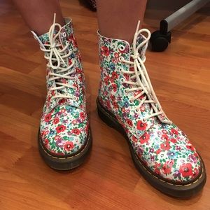 Lighty used doc martins