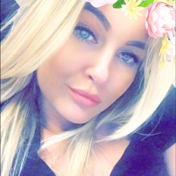 Meet your Posher, Karina