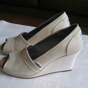 Off white sequined Tom wedges