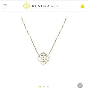 Kendra Scott Decklyn pendant necklace. ALL BLACK