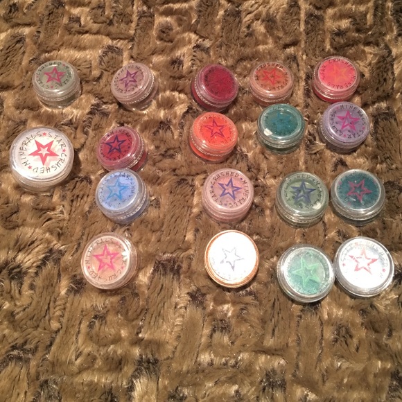 17 star crushed minerals eyeshadow & 1 highlighter