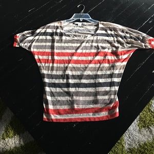 Adorable multi-colored, mid-sleeve shirt!