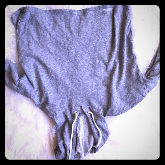 I'm too lazy to flip the pictures. Crop top cutoff