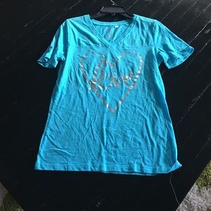 Cute blue tee!