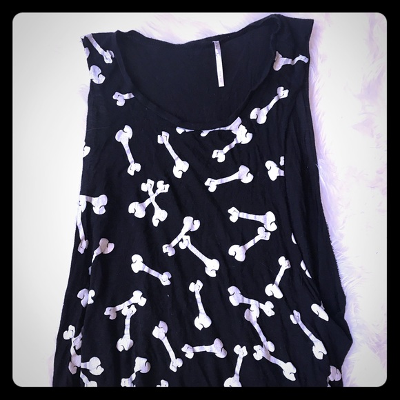 Cut off muscle t. NASTY gal size small