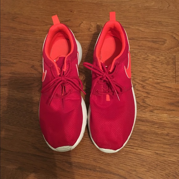 Roshe runs
