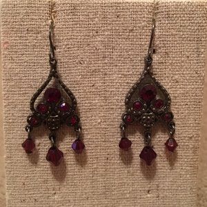 Dark pink stone chandelier drops