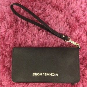 Michael Kors Wallet/Phone case