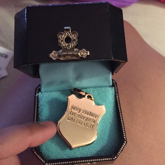 Juicy Couture "for nice girls who like stuff" - Picture 2 of 2