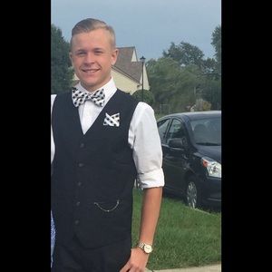 Meet your Posher, Zach