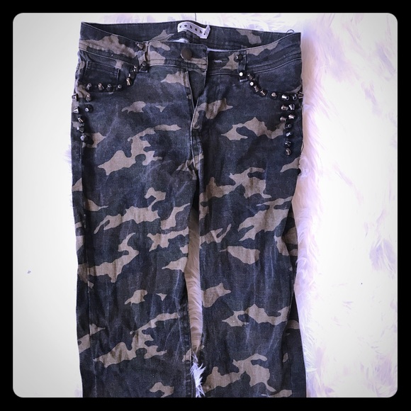 Nasty gal. Studs. Highwasted. Skinny.