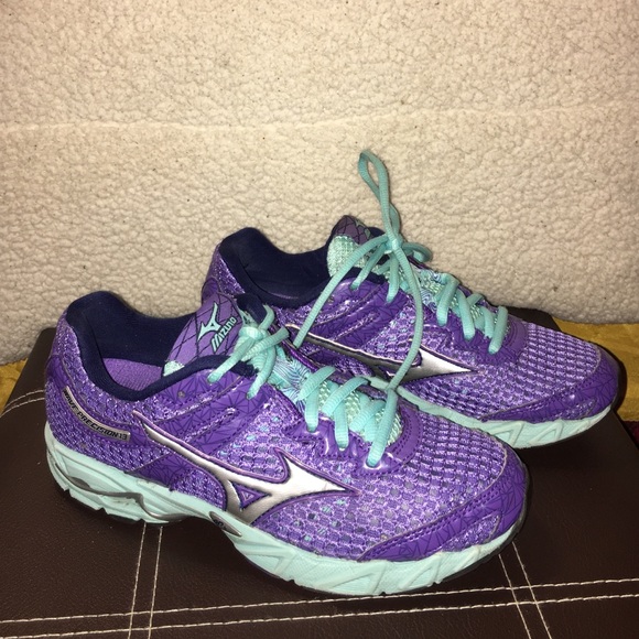 Mizuno Woman Shoes