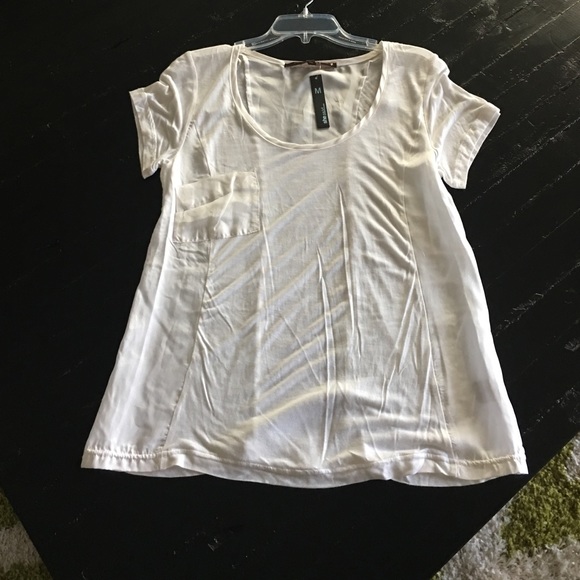 Casual white top!
