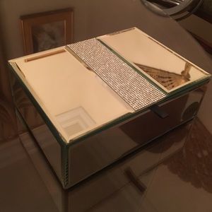 Nicole Miller Jewelry Box