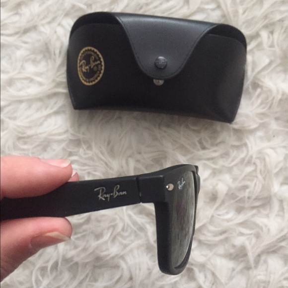 RayBan Wayfarer Sunglasses main image 2