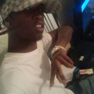 Meet your Posher, Louis