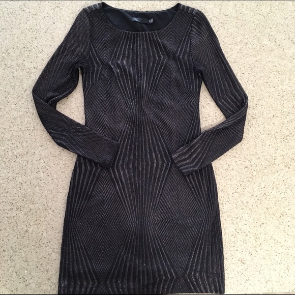 Metallic glam geometric stretchy sweater dress! - Picture 3 of 4
