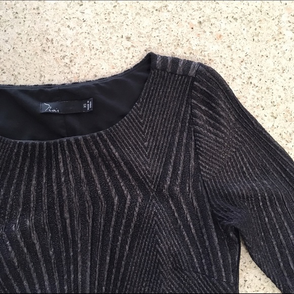 Metallic glam geometric stretchy sweater dress! - Picture 4 of 4