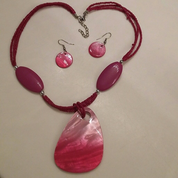Abalone Dyed Pink or Mother of Pearl Necklace - Picture 1 of 7