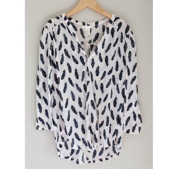 H&M 3/4 feather blouse. Like new. $8 OBO