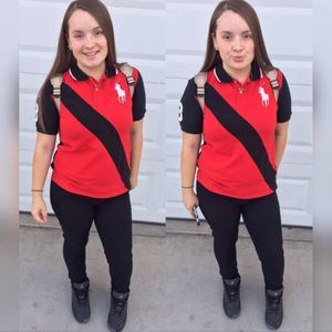 Meet your Posher, Larissa