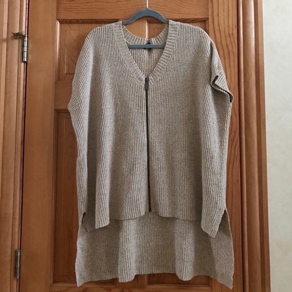 Express Short Sleeve Poncho