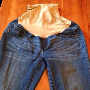 Jessica Simpson maternity skinny jeans