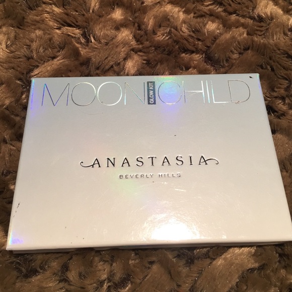 REAL ABH MOONCHILD GLOW KIT