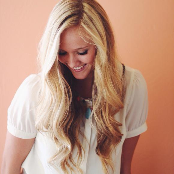 Meet your Posher, Kaela