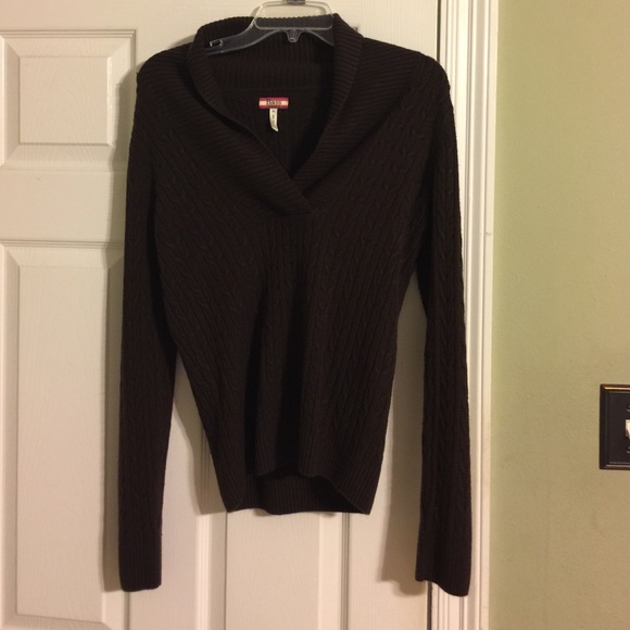 Brown Bass sweater