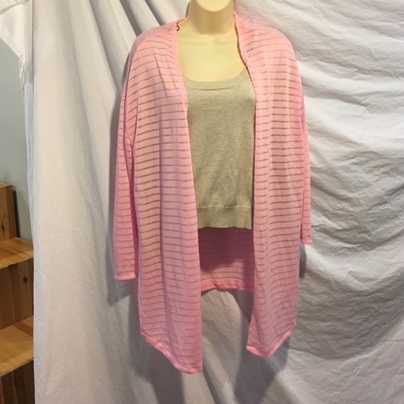 H&M Divided pink cardigan. Size medium.