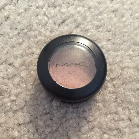 Mac eyeshadow