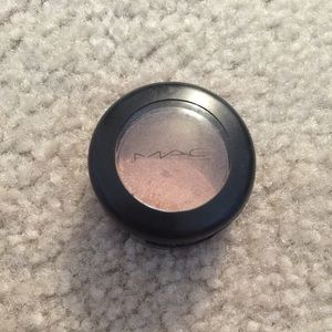 Mac eyeshadow