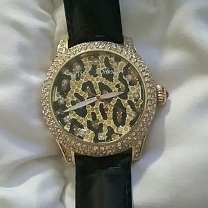 Betsey Johnson Leoprad Watch!!