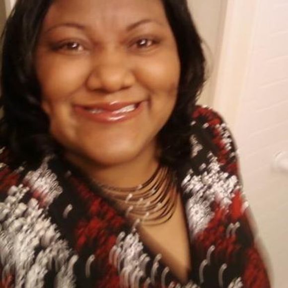 Meet your Posher, Deborah - Picture 1 of 1