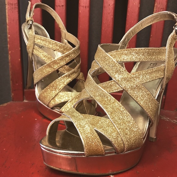 Heels - Picture 1 of 1