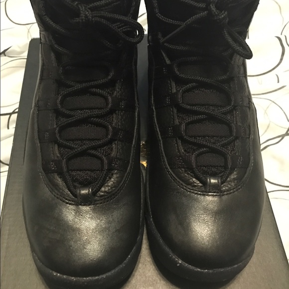 Nike Air Jordan Retro 10 NYC Edition Size 6.5y - Picture 2 of 6
