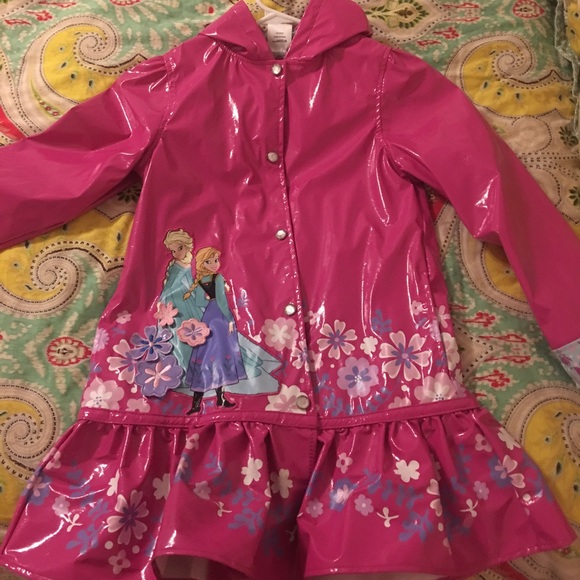 Disney Store Frozen Raincoat Size 7/8