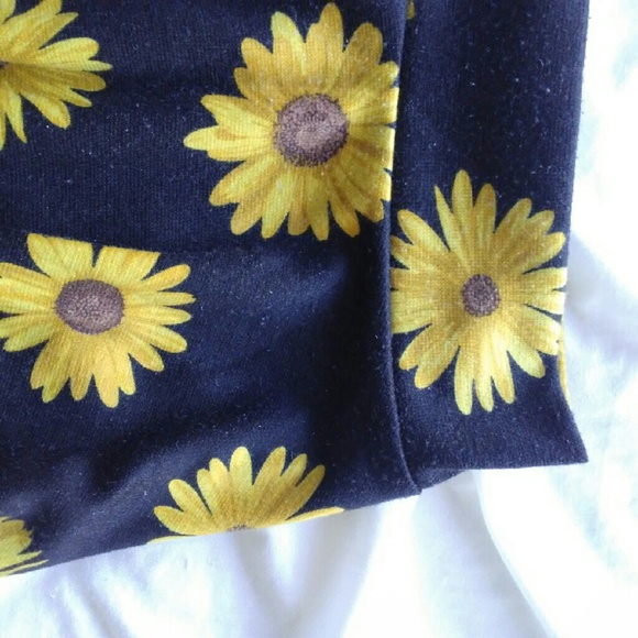 sunflower skater skirt - Picture 2 of 3