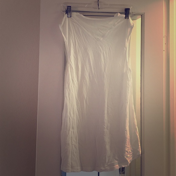 Lululemon white sleeveless shirt with mesh v lines