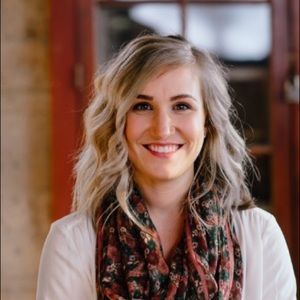 Meet your Posher, Whitney